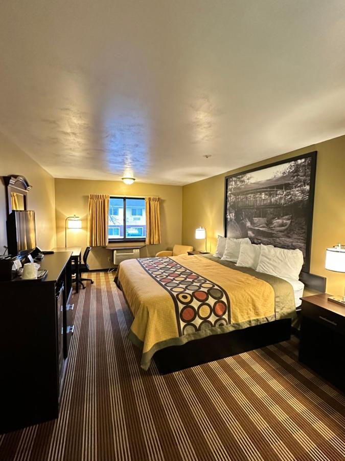 Готель Super 8 By Wyndham Eau Claire Wi Екстер'єр фото